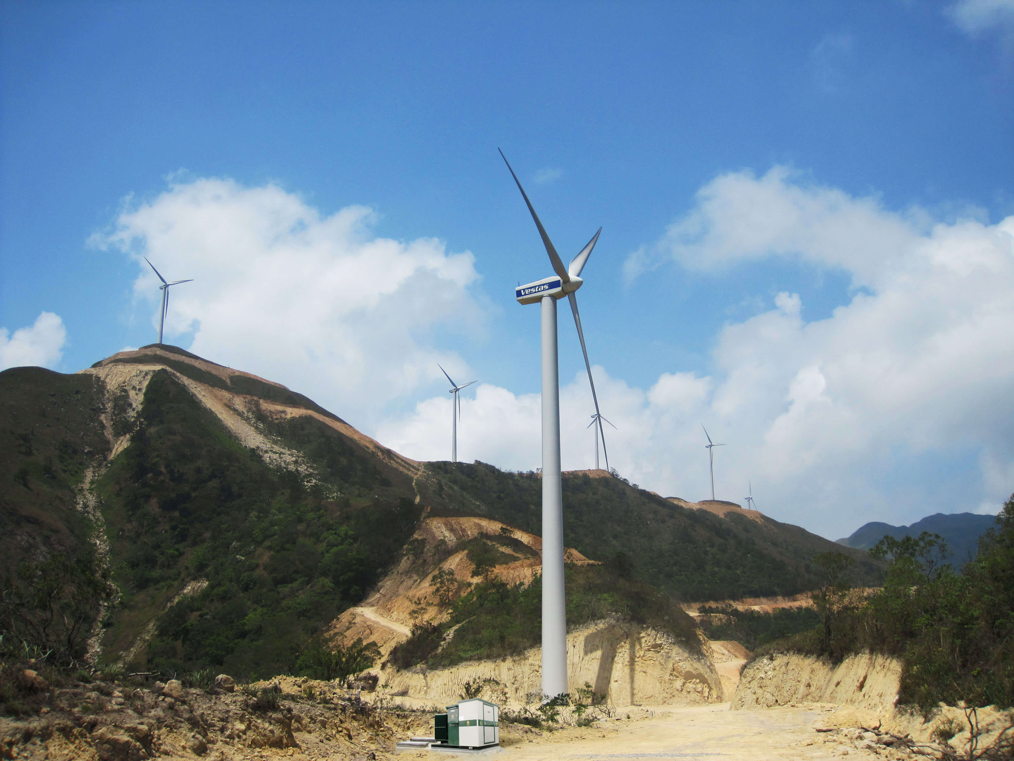 廣東粵電徐聞石板嶺、紅心樓、曲界風(fēng)電場(chǎng)群